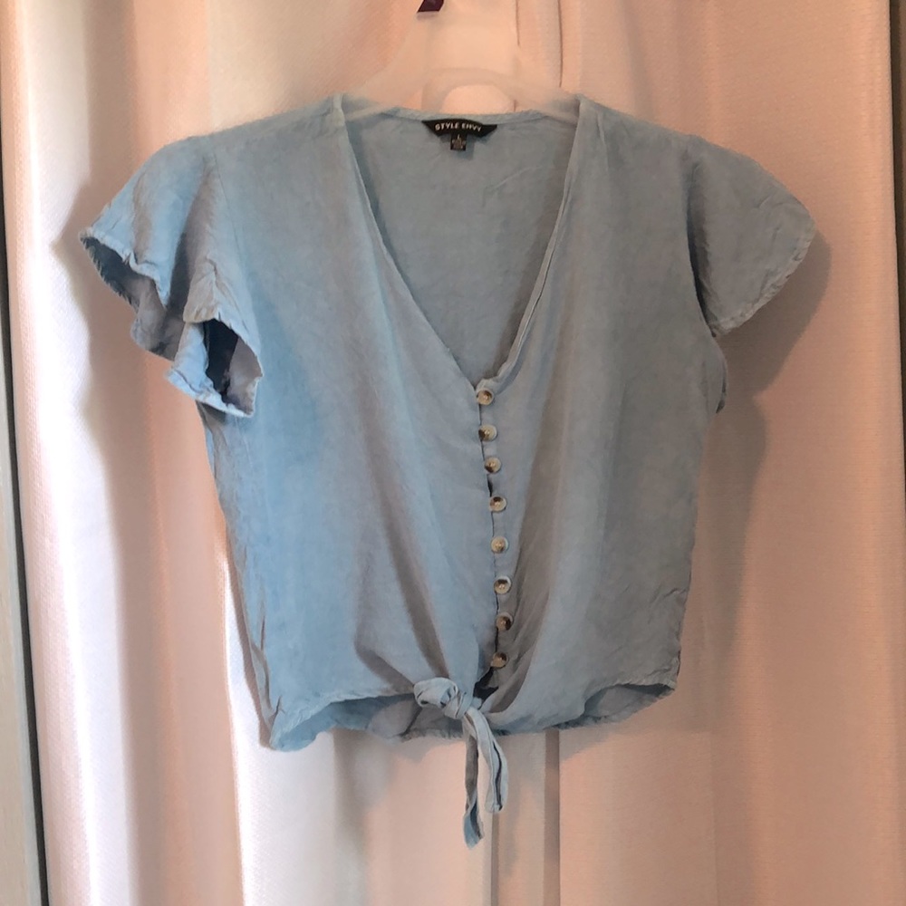 Button and Tie crop top, jean looking material